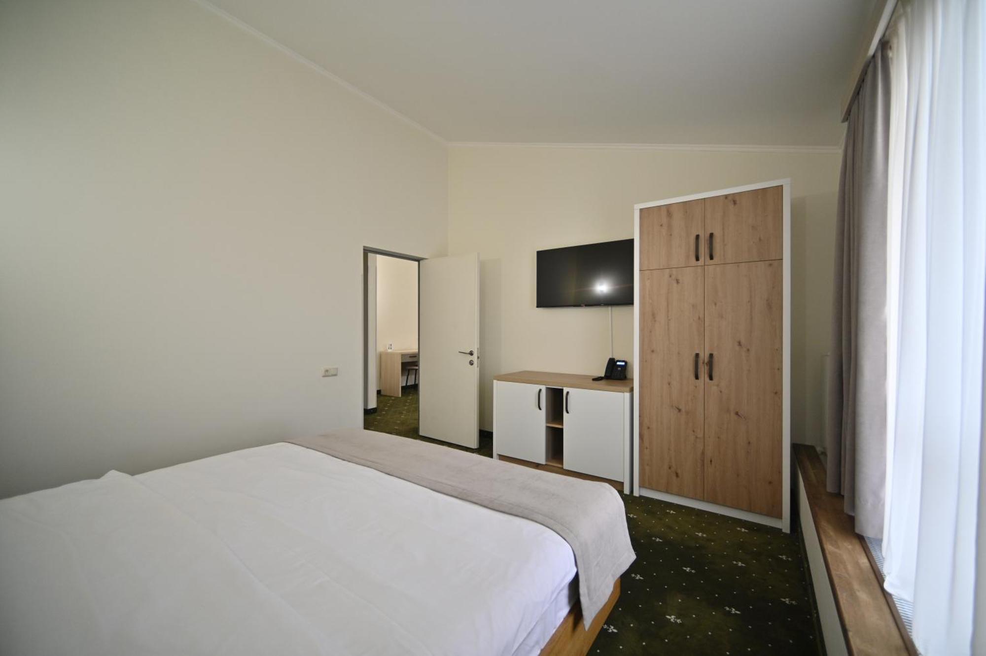 Colette Hotel Yerevan Exterior photo